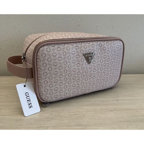 GUESS V7200082 Light Rose TOILETRY JUNCTION TRAVEL CASE DOPP BAG LOGO $148 - Picture 1 of 8